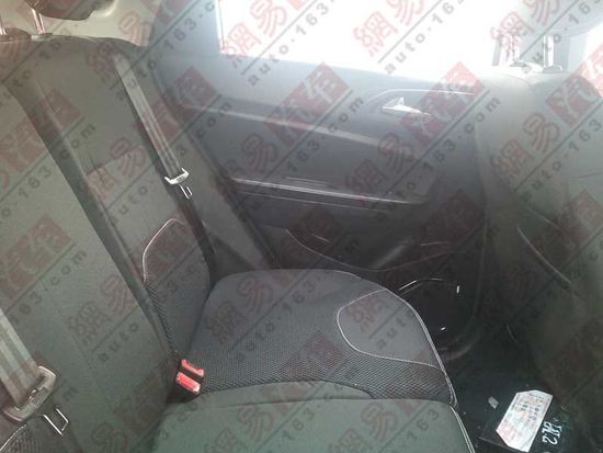 華晨中華新SUV國內(nèi)首曝