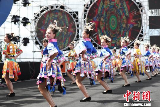 ȫ��(gu��)30��֧�L(f��ng)�~�(du��)�R���F���d�ʹ��c���塰���°ˡ�