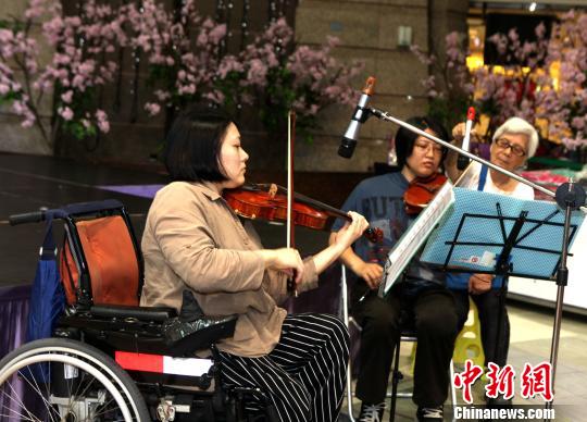 �f(xi��)��С�ɘ��������ݳ��_(t��i)���g��I(y��)���C(j��)��(g��u)�e�k����ļ��