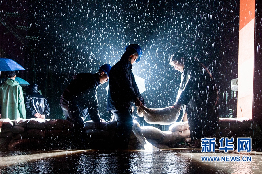 河南滑縣:確保供電防汛忙 河南滑縣:確保供電防汛忙