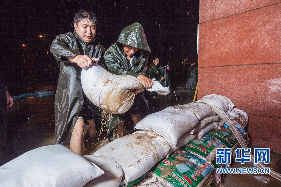 河南滑縣:確保供電防汛忙 河南滑縣:確保供電防汛忙