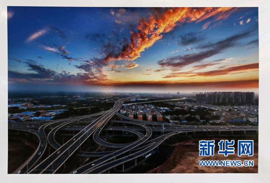 �����ׂ�(g��)�����L(f��ng)��zӰչ����.��.�L(zh��ng)���_(k��i)չ