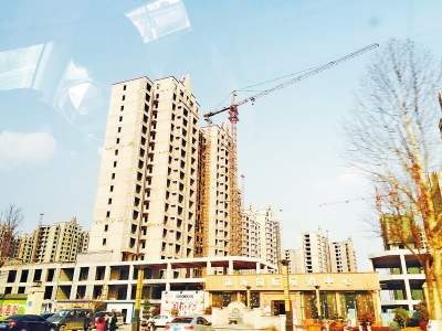 男子買房已簽購房協(xié)議書 開發(fā)商又把房子賣給別人