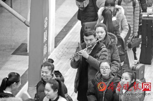 16�գ��ڟ��_(t��i)��W(xu��)���������(du��)�Ⱥ�ԇ������(b��o)ӛ���w��ꖔz