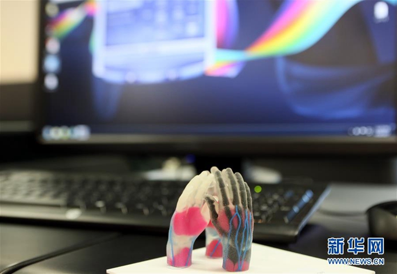 ���������W���S��ӡ���g���Č����չʾ��ӡ��������ģ�ͣ�4��19�Քz���� 4��19�գ����������W���S������3D���������g���Č�����_Ļ��ԓУ�cһ�������t(y��)Ժ�����������S��ӡ���g�аl(f��)�Č��������}��ֲ���gģ�Mϵ�y(t��ng)Ҳͬ�r���á����A��ӛ�� ���i �z