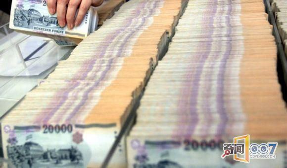 世界上唯一一個(gè)把錢當(dāng)煤燒的奇葩國家