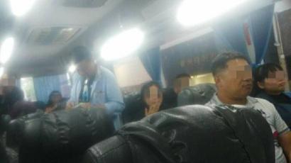 四川游客組團(tuán)游港拒購物被關(guān)珠寶店 疑遭打頭威脅