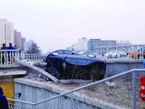 晨報(bào)96101現(xiàn)場(chǎng)新聞(記者