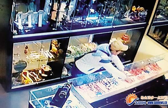 ����2�듌��ʮ�f(w��n)ԪԪ�錚 7��犱�ץ߀�����X���I