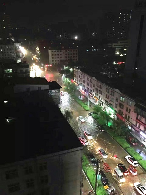 洛陽(yáng)遭遇大暴雨