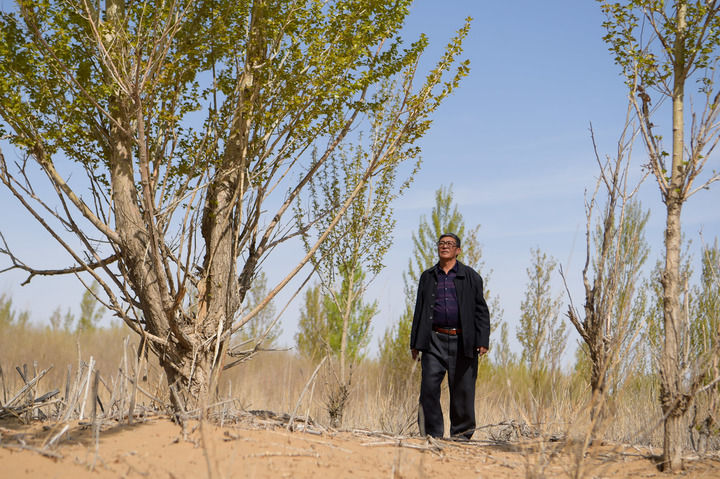 新華全媒+|沿著高速看中國(guó)|穿沙公路作紐帶 昔日大漠通四海