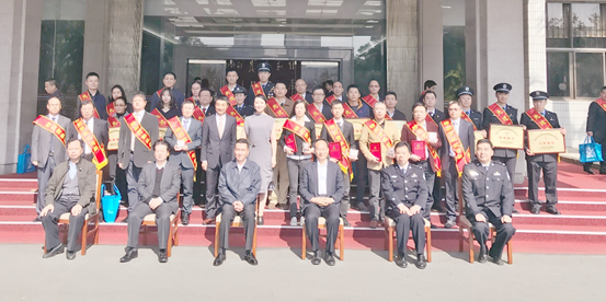 “守護者計劃”獲“先進集體” 騰訊:反電信網(wǎng)絡詐騙是企業(yè)社會責任的一部分