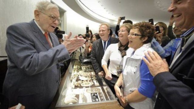 巴菲特要搞智能珠寶:4月擬推Ela 能和手機(jī)聯(lián)動(dòng)